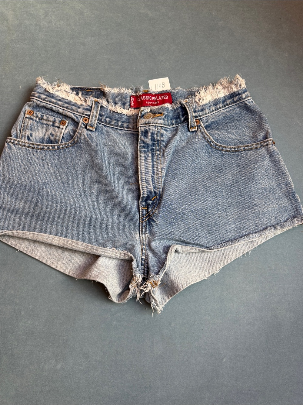 Women's Levi’s Light Wash Denim Cutoff Shorts Size 10